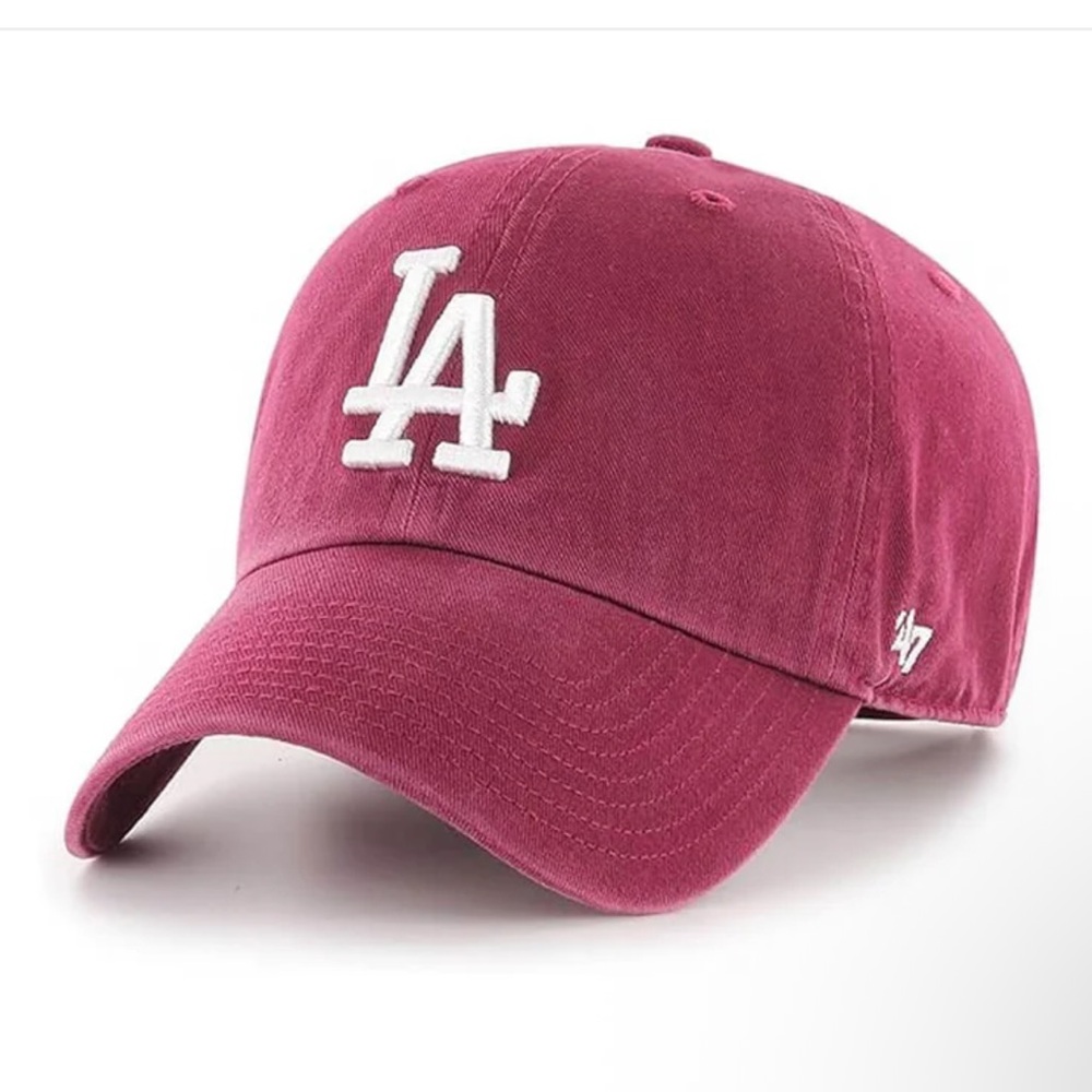 NWT Burgundy Acid Washed Los Angeles Dodgers Hat in Cardinal